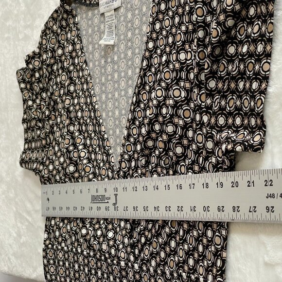 Sag Harbor Top Womens Stretch Wrap Blouse Shirt Size M Black White Brown Print - Picture 6 of 7